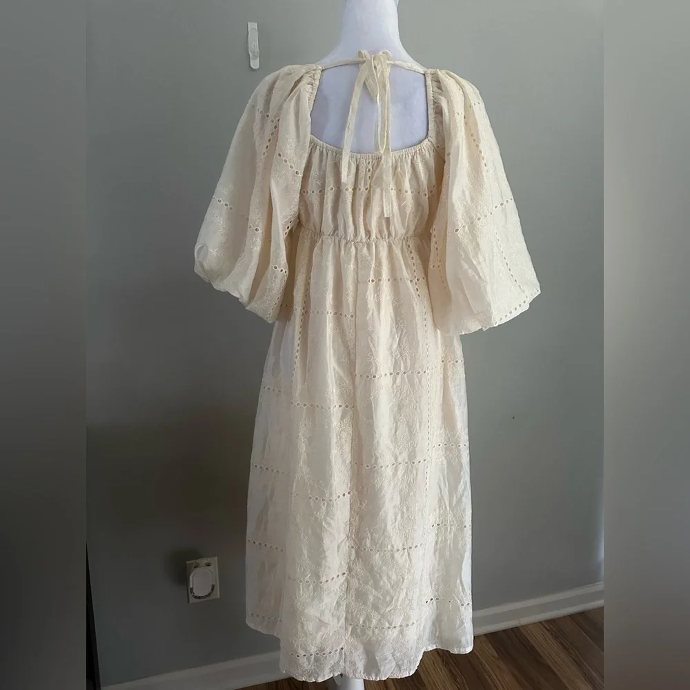 Listicle Cream Twist-Front Cutout Puff Sleeve Eyelet Midi Dress Size Medium